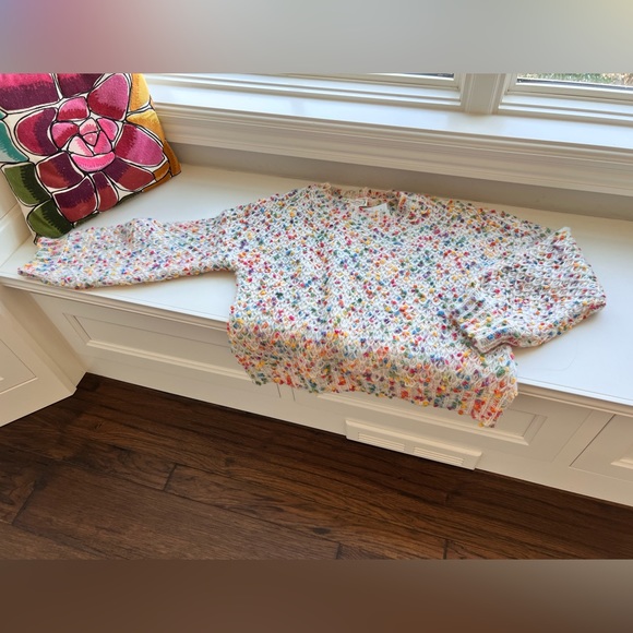 NWT. Large knit sweater. boutique. Beautiful!! - Picture 3 of 5